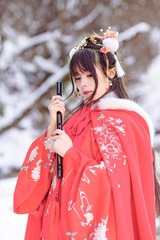 93081