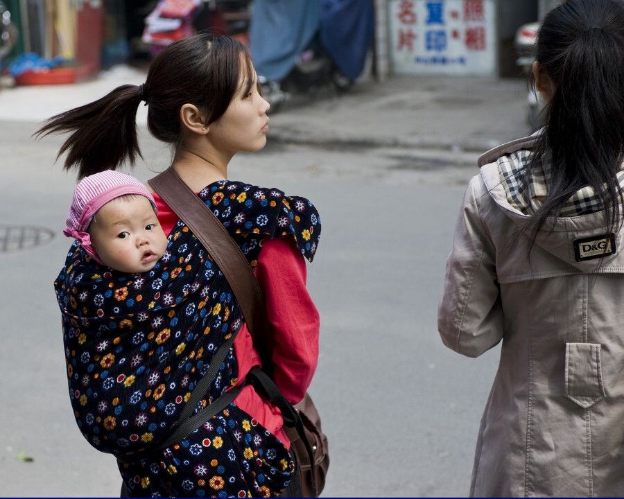 《小妈妈》<br />
