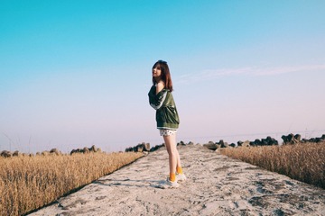 001