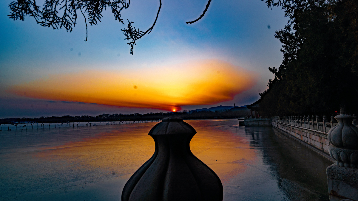 北京颐和园夕阳