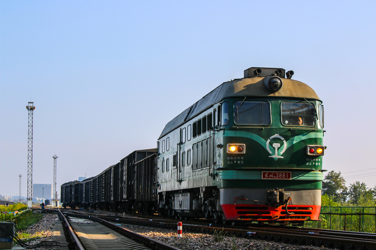 正在进行调车作业的df4