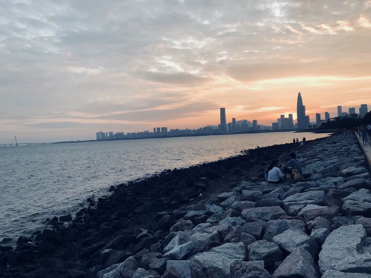 深圳红树湾南意境之美天空尽头