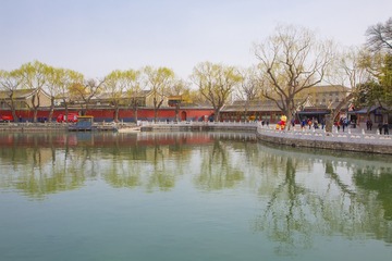 光