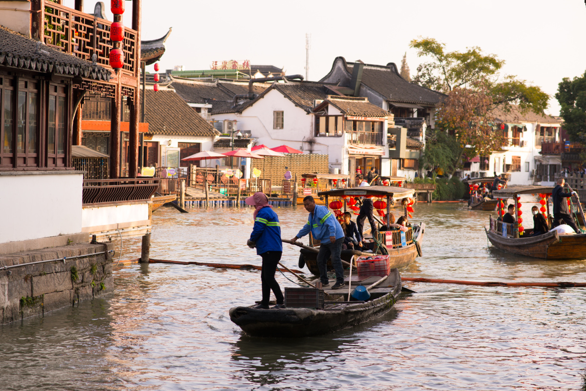 上海朱家角古镇老街风景 - 大风车车呼呼 - 图虫