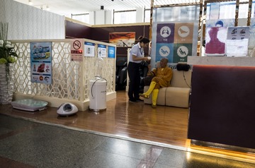 _Y153640