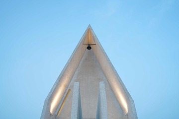 001