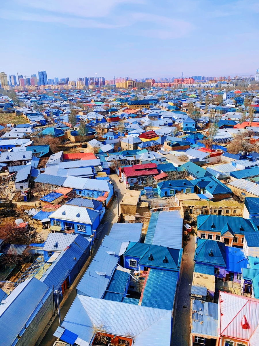 伊犁蓝边陲小镇的样子