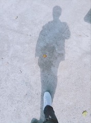57464
