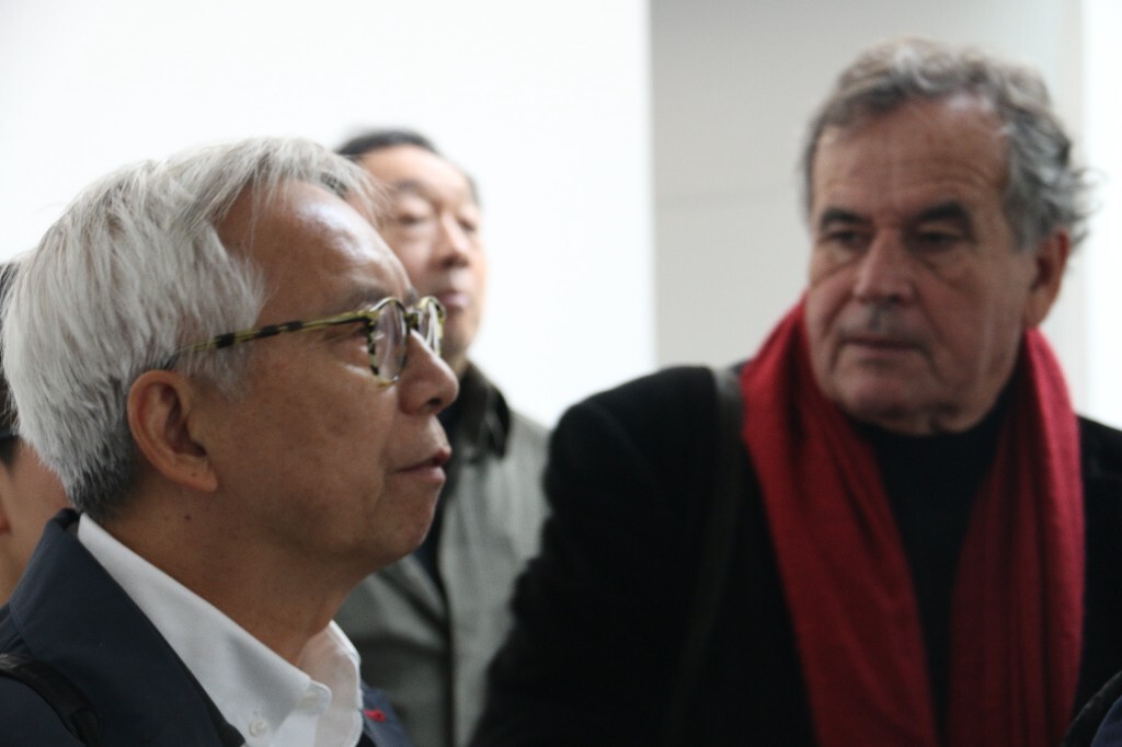 刘香成