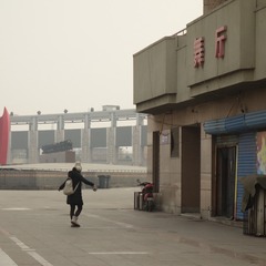 独自跳舞