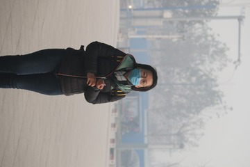 对面的女孩