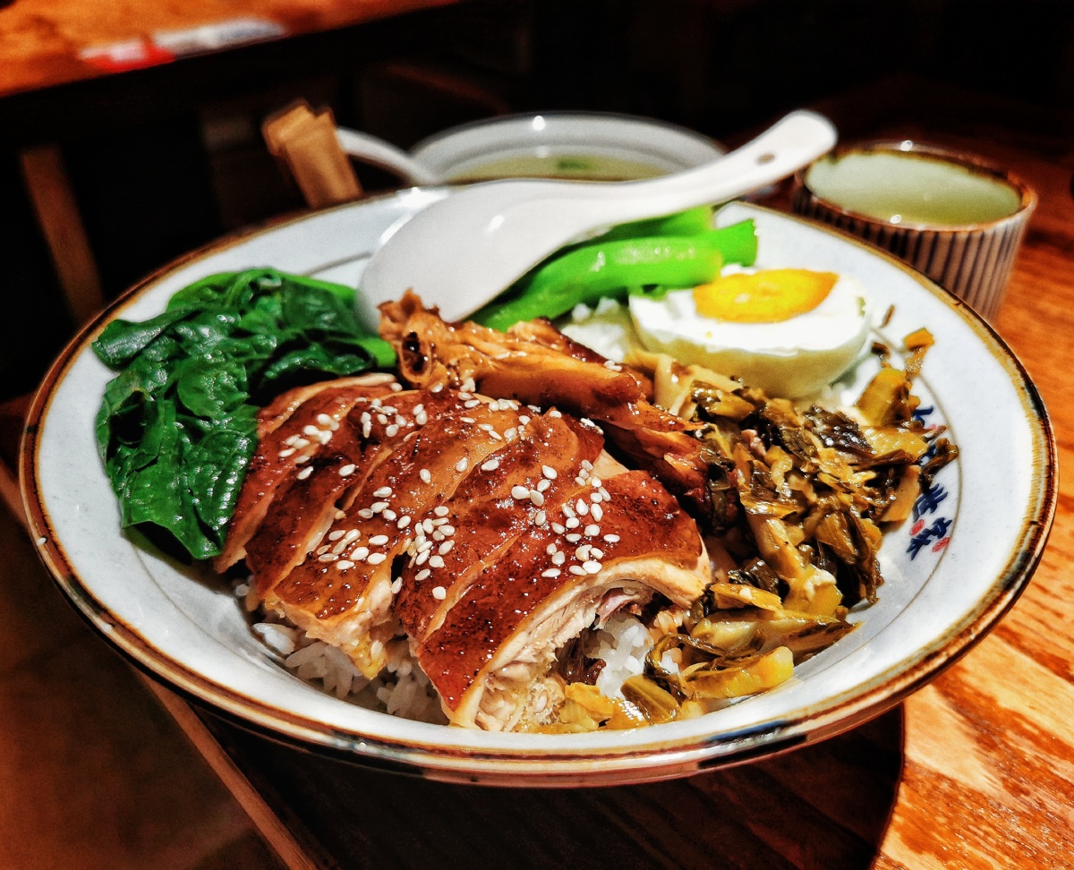 1/116西赞鼓油鸡腊味饭话梅鸡烧鸭饭酱油鸡烧腊走地鸡美味,一人食探店