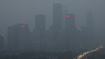 雾霾中的国贸