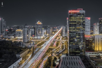 夜 国贸