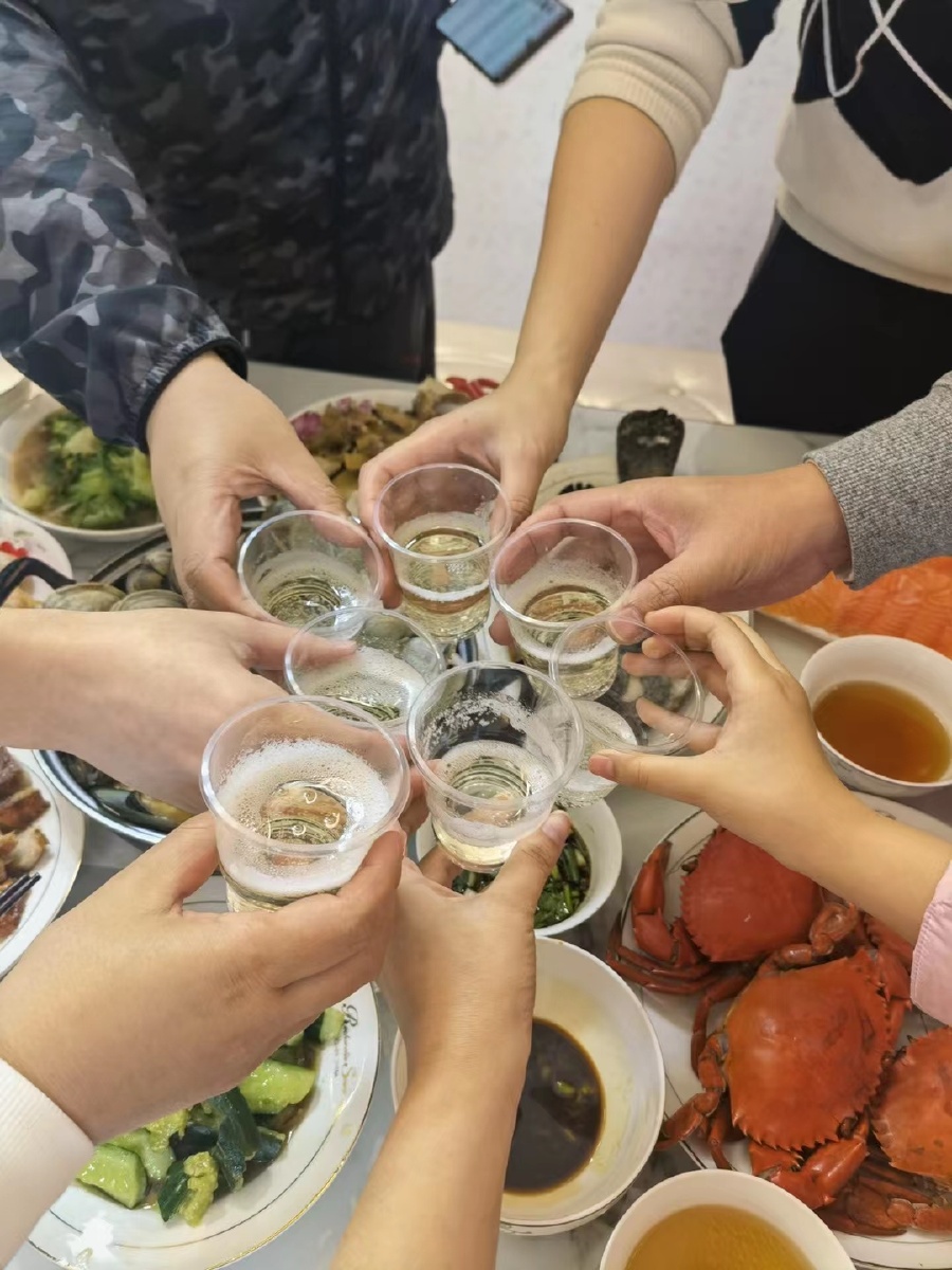 2022新年快乐呀聚餐朋友一起约起来