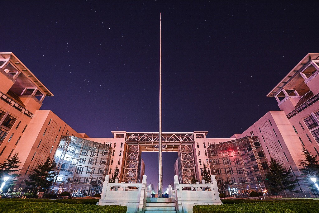 听说最近烟台很适合拍星空，可惜我离开了烟台