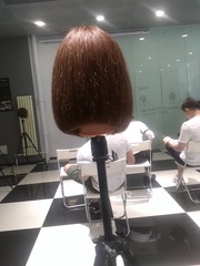 823477