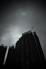 呼啸而过