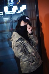 001