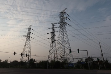 5774098