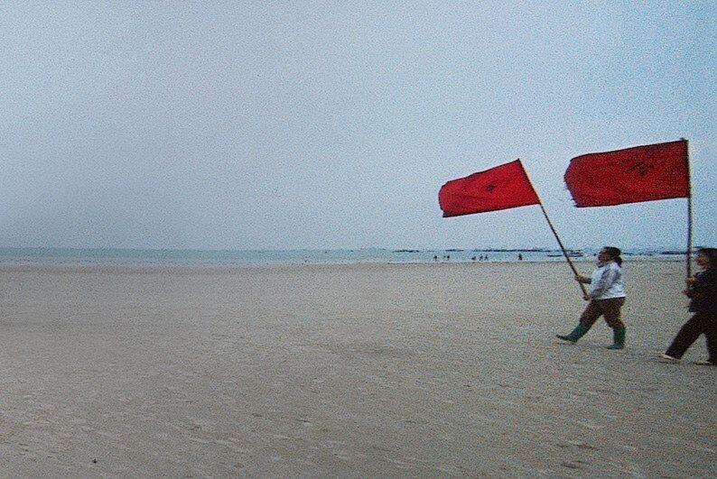 北海19<br />
是那两面旗帜以及两位伟大的旗手把我迷倒