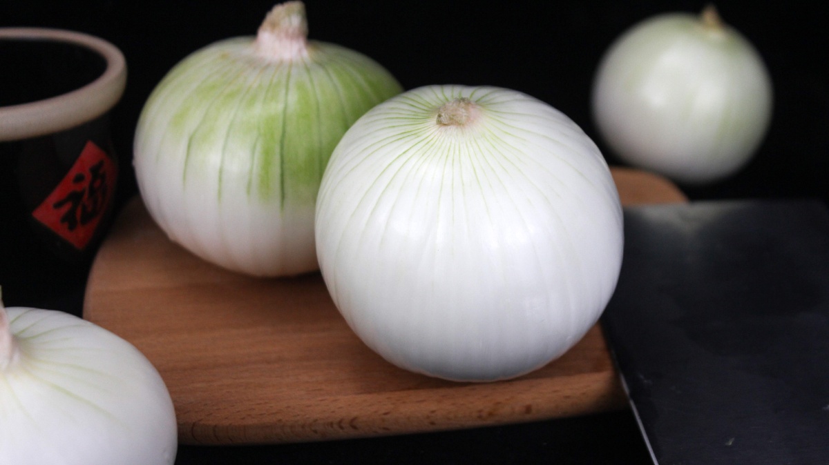 新疆皮牙子白洋葱