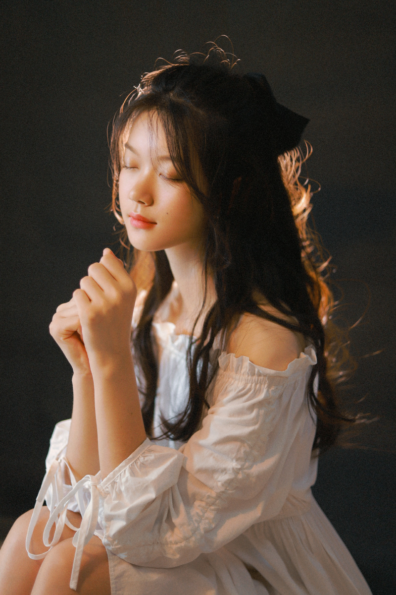 「发光少女」喜欢拍照也喜欢你