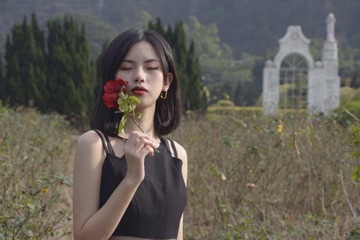 001