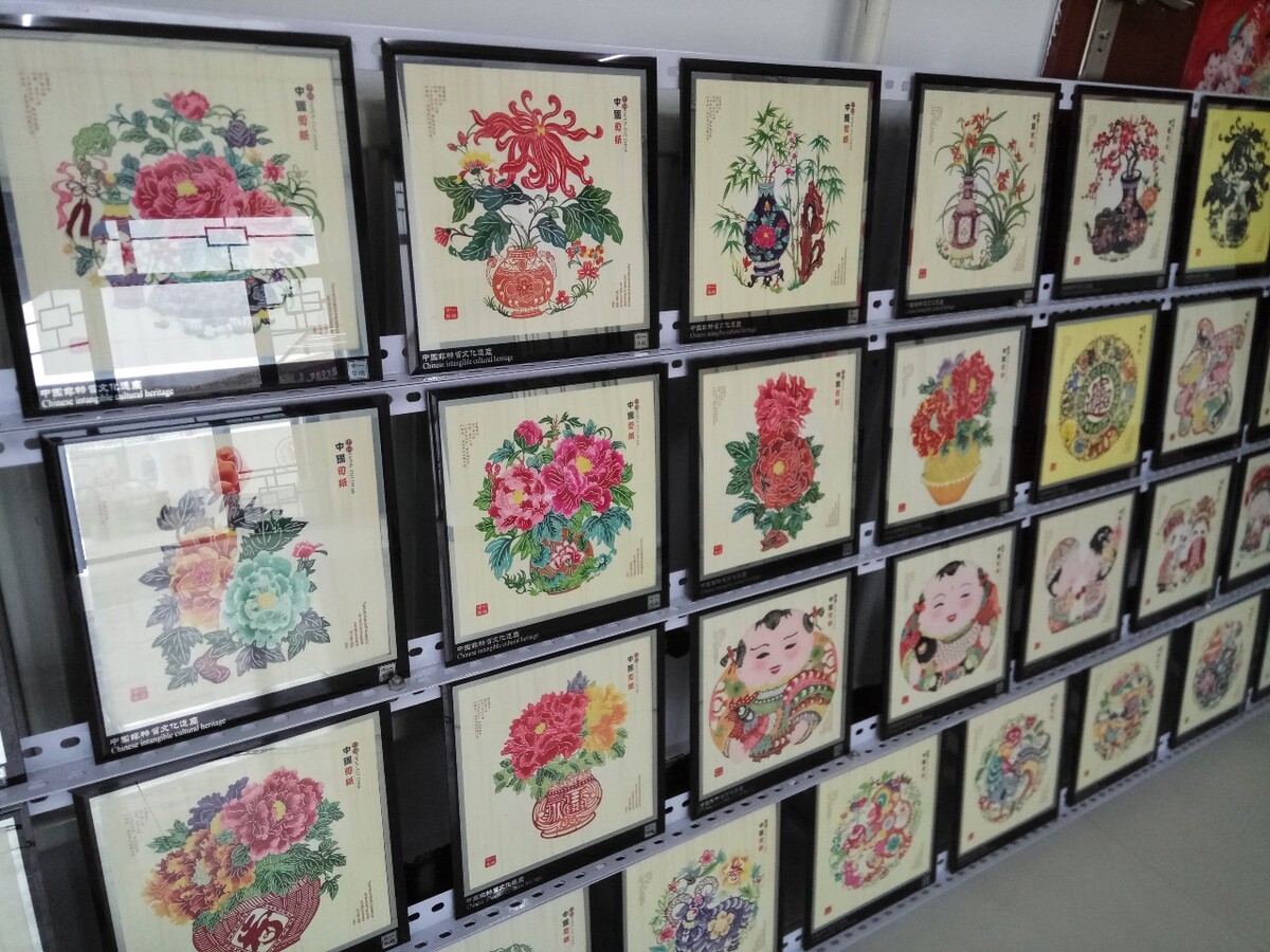 宣纸画如何挂到墙上,墙上挂什么样的儿童画?看这里!