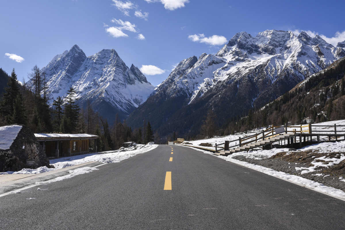 冬季的四姑娘山