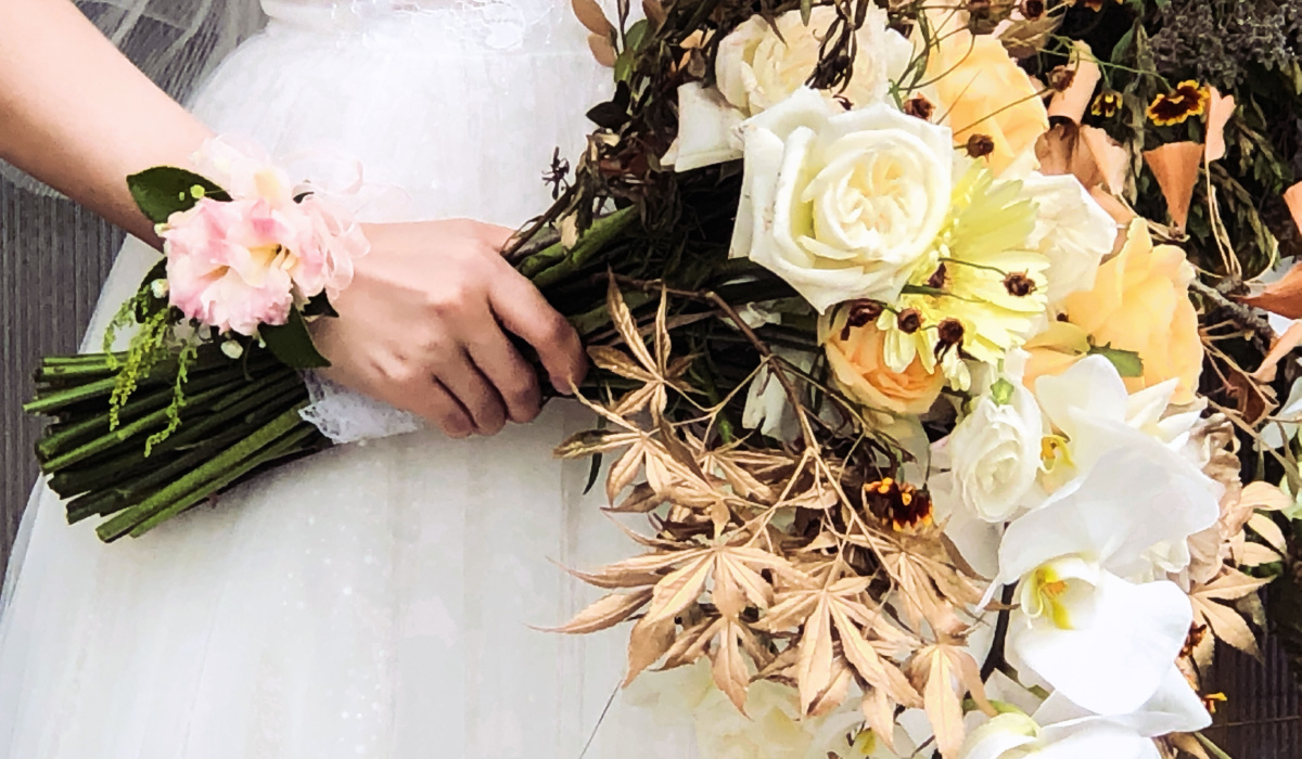 今天结婚拍的新娘子美丽极了