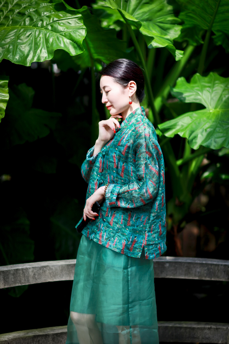 闲来石上观流水欲洗禅衣未有尘