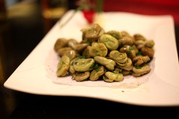 油爆蚕豆.jpg