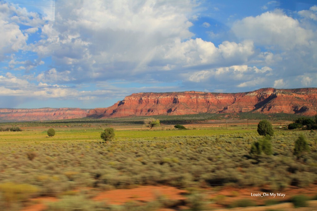Utah和Arizona交接的地方 貌似就是这种地形比较多吧