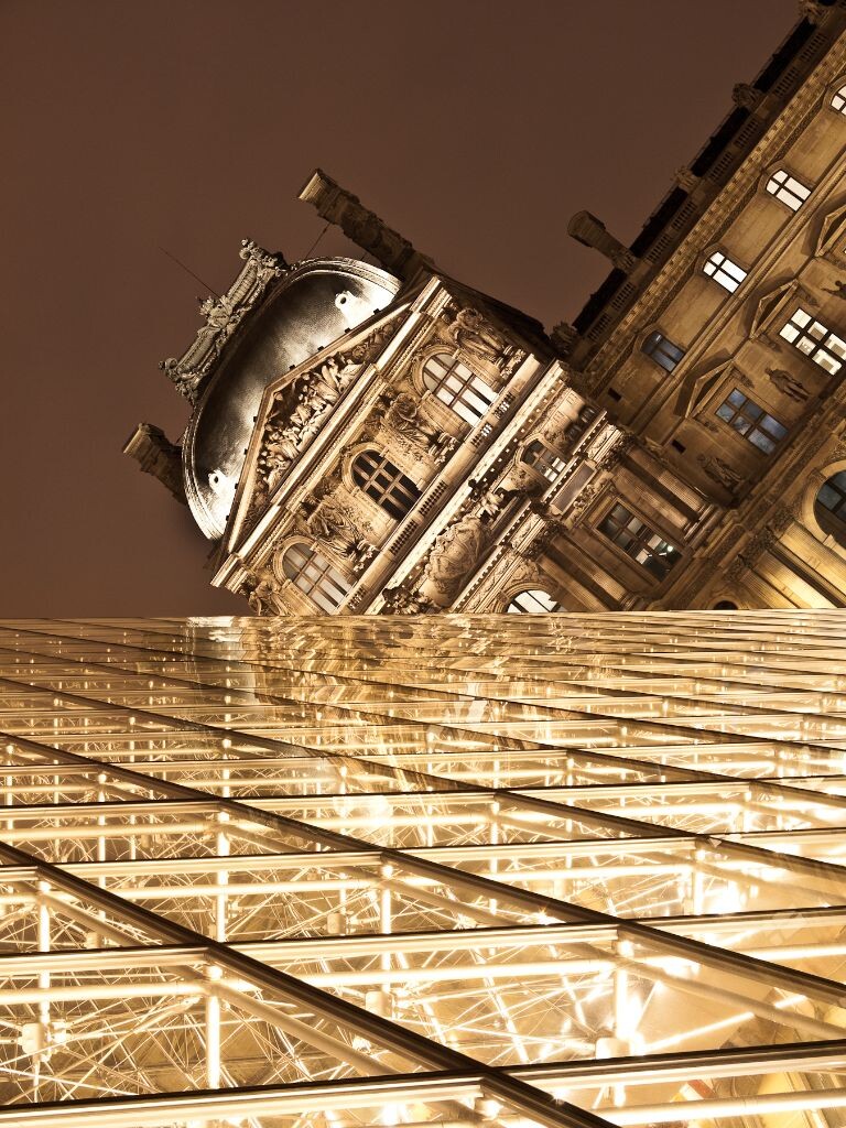 _<br />
Louvre Museum is falling down~falling down~falling down~<br />
Louvre Museum is falling down~my fair lady .