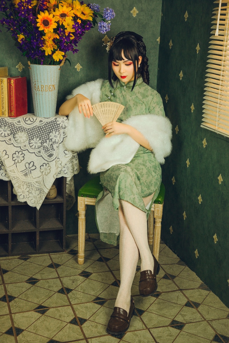 旗袍美女港风复古风格出镜明明摄影后期天明天明传媒广州摄影约拍