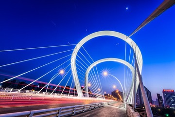 时空隧道