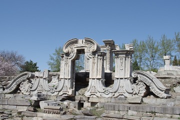 183450