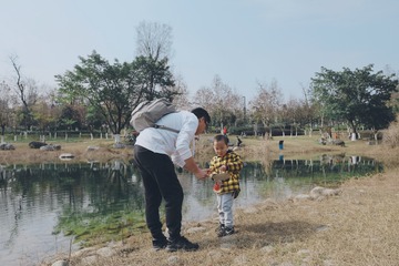 001