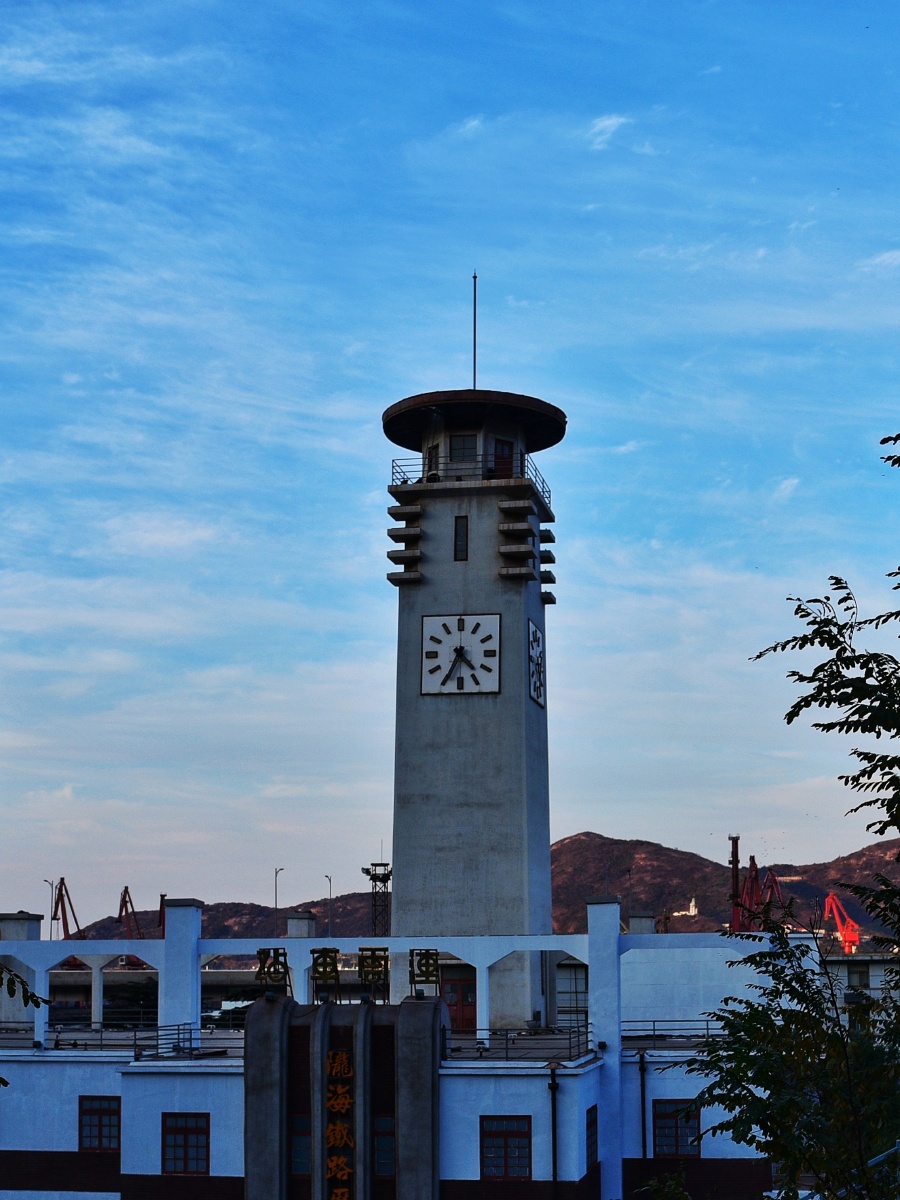 连云火车站始建于1925年,陇海铁路最东段零公里起点.