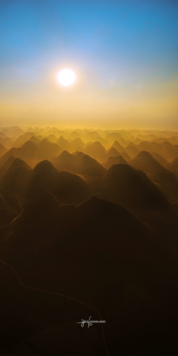 那色峰海十万大山