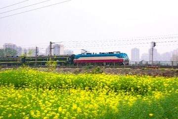 1000072057