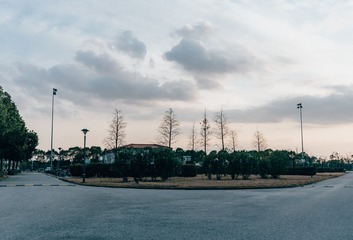 18542