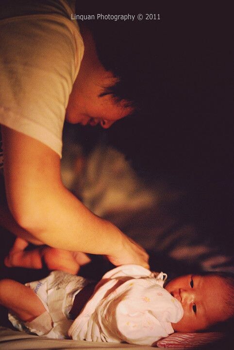 9月8日 妞妞<br />
每天晚上妞妞都要醒3到5次，换尿布喂奶，累并快乐着