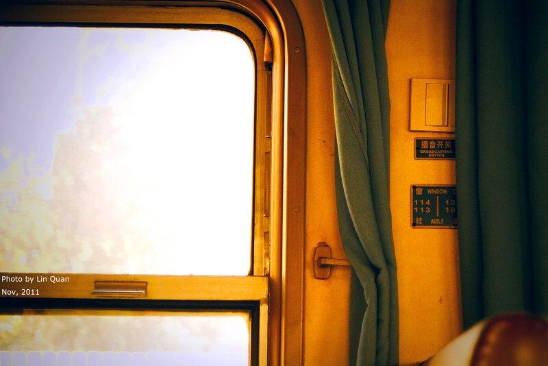 老火车的记忆 上<br />
车窗边上的播音开关