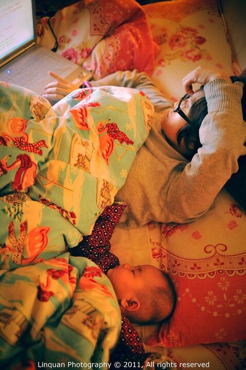 Jan 15,2012  妞妞<br />
Day 138 ,妞妞睡着啦，孟孟又在抽空上网...