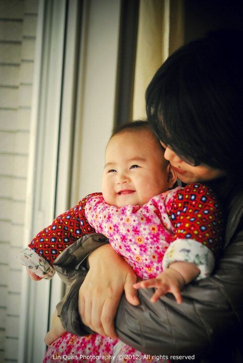 Feb12,2012  妞妞<br />
Day 167, 爱笑的妞妞