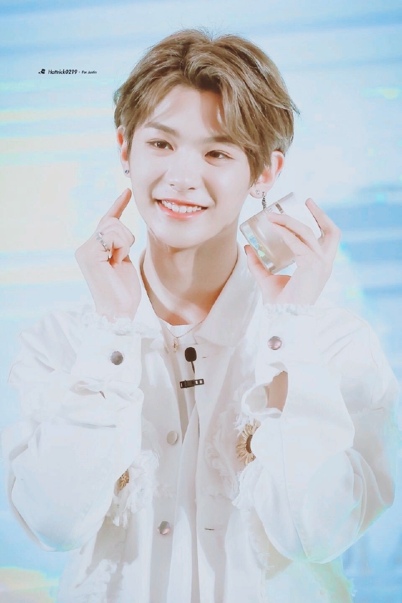 justin黄明昊