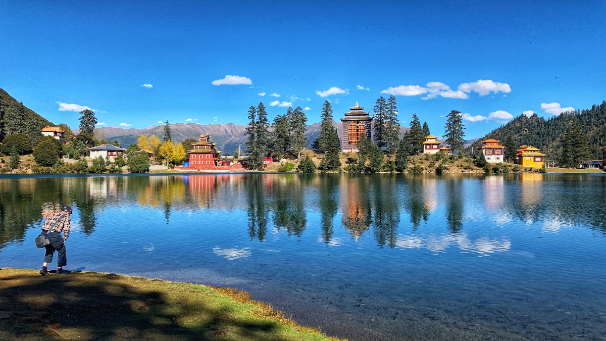 川西新龙县措卡湖海拔3850米