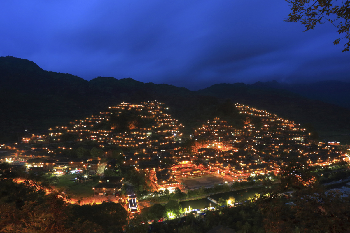 1/127贵州#西江千户苗寨#西江千户苗寨夜景村镇古建筑云苗寨夜景灯光